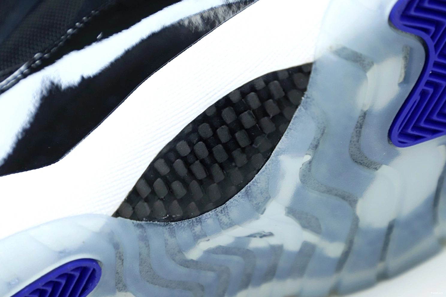 NIKE JORDAN 11 AIR 1110